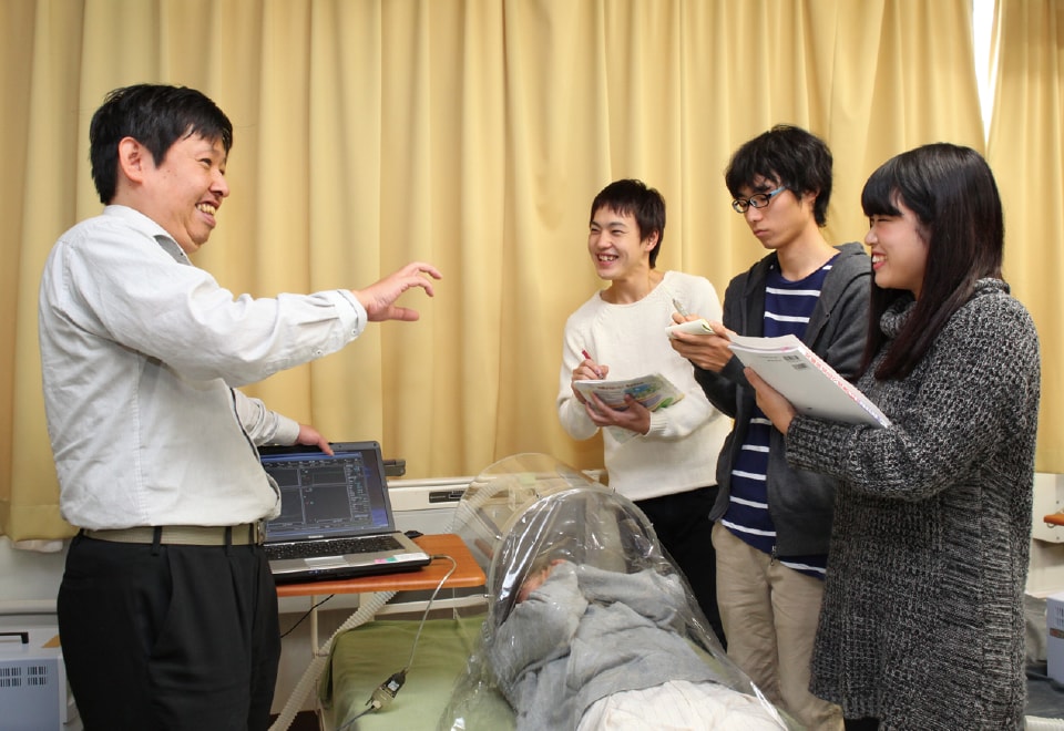 写真:臨床栄養学実習Ⅱの様子