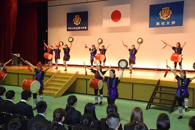 エイサーを踊る沖縄県人会の姿