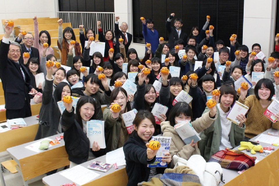 写真:社会福祉士国家試験対策講座の集合写真