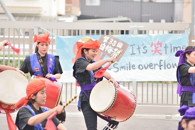 写真：白梅祭。ステージイベント。沖縄県人会
