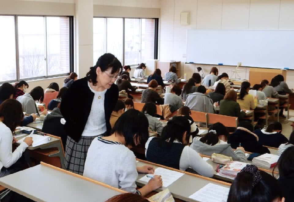 写真:管理栄養士国家試験受験対策の様子