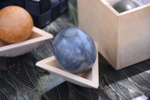 子どもが遊んでいる様子