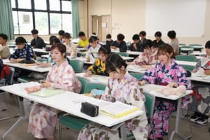 浴衣登校の様子