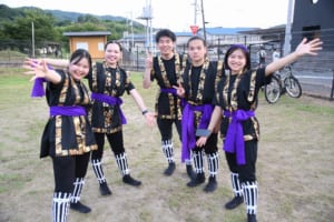 踊りの様子