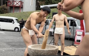 収穫祭の様子
