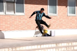 スポーツを楽しんでいる様子