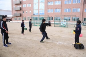 スポーツを楽しんでいる様子