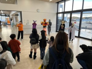 ミマダインショーの様子