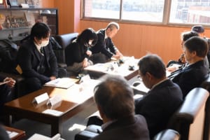視察の様子