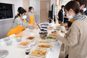 もったいないマルシェの様子