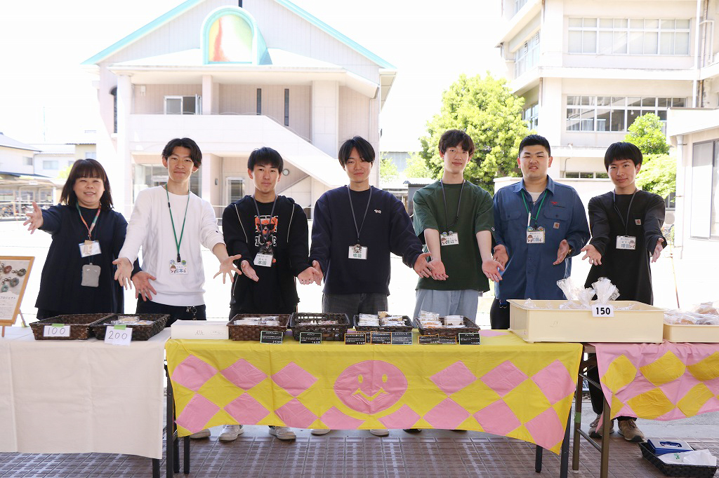 すまいるかんぱにーの様子