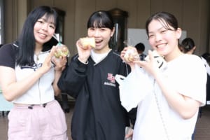 すまいるかんぱにーの様子
