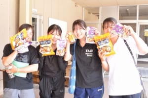 モランボン商品配布