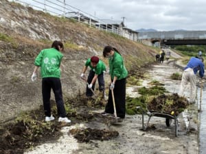 河川敷成功の様子
