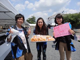 学生野外フェス　ステージの写真