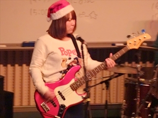 軽音楽部クリスマスライブの写真